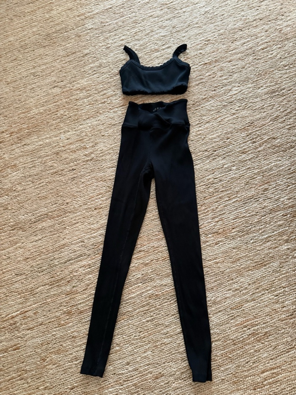 High-Waist Black Ribbed Leggings with Sculpting Waistband